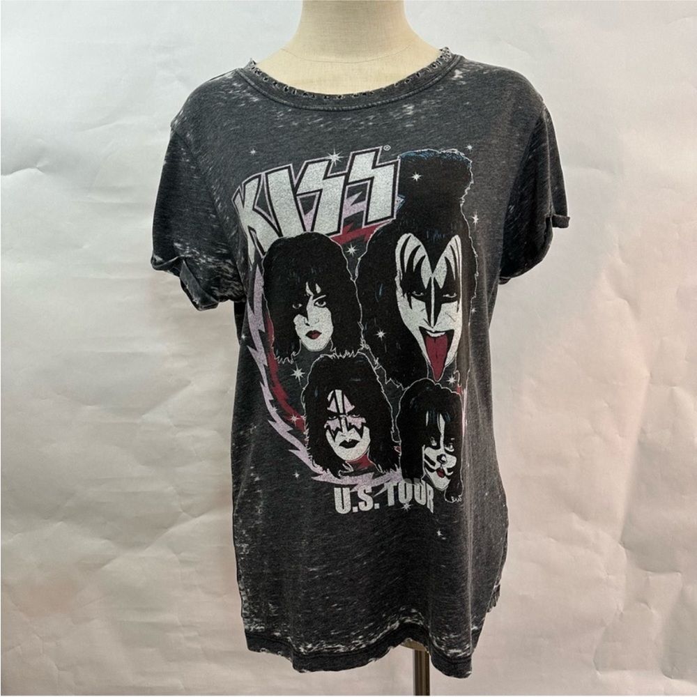 Kiss Distressed Band Tee Vintage Band Clothing 044